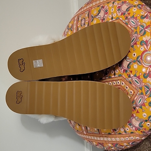 Coach Izzie Boot - Picture 7 of 11